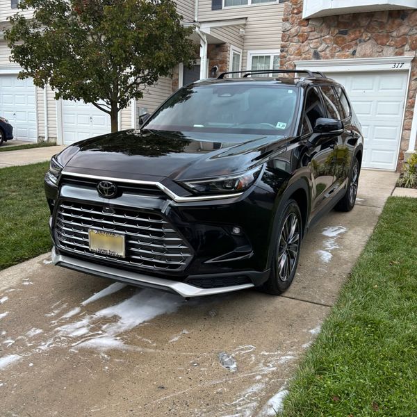Toyota Grand Highlander exterior detail