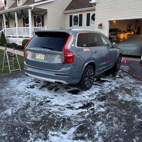Volvo XC90 exterior detail